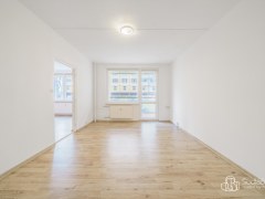 Prodej bytu 1+1 se zaskleným balkonem, 41 m² – Sokolov, ul. Švabinského – fotografie 8