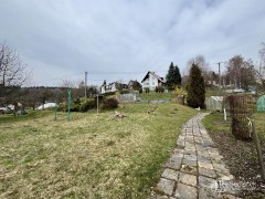 Rodinný dům k rekonstrukci se slunnou zahradou v Oloví – fotografie 6
