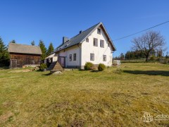 Dům na polosamotě u lesa – ideální pro rekreaci i investici – fotografie 2