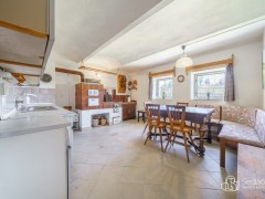 Dům na polosamotě u lesa – ideální pro rekreaci i investici – fotografie 13