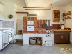 Dům na polosamotě u lesa – ideální pro rekreaci i investici – fotografie 14