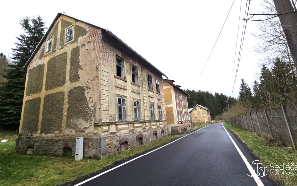 Dům se studií na 6 apartmánů Rotava – Krušné hory – fotografie 1