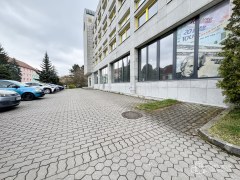Reprezentativní komerční prostor 350 m² v Sokolově – fotografie 16