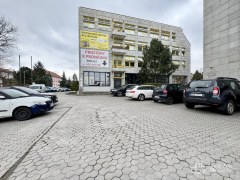 Reprezentativní komerční prostor 350 m² v Sokolově – fotografie 14