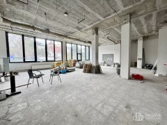 Reprezentativní komerční prostor 350 m² v Sokolově – fotografie 11