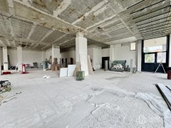 Reprezentativní komerční prostor 350 m² v Sokolově – fotografie 8