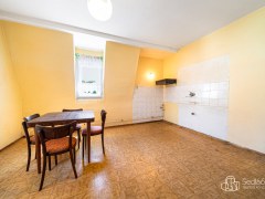 Vícegenerační RD Nejdek - garáž, velký pozemek 1055 m2 – fotografie 9