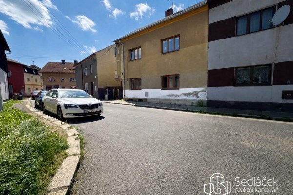 Prodej domu 5+1, Sládkova, Svatava
