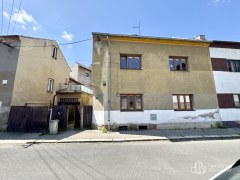 Řadový dům se dvěma byty a půdou k vestavbě, Svatava – fotografie 22
