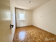 Řadový dům se dvěma byty a půdou k vestavbě, Svatava – fotografie 10