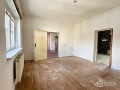 Řadový dům se dvěma byty a půdou k vestavbě, Svatava – fotografie 15