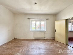 Řadový dům se dvěma byty a půdou k vestavbě, Svatava – fotografie 11