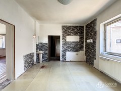 Řadový dům se dvěma byty a půdou k vestavbě, Svatava – fotografie 13