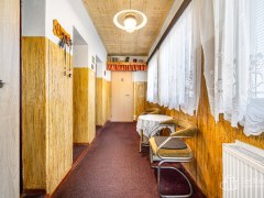 Rodinný dům 3+1 s garáží a zahradou 1 019 m² | Habartov – Kluč – fotografie 22