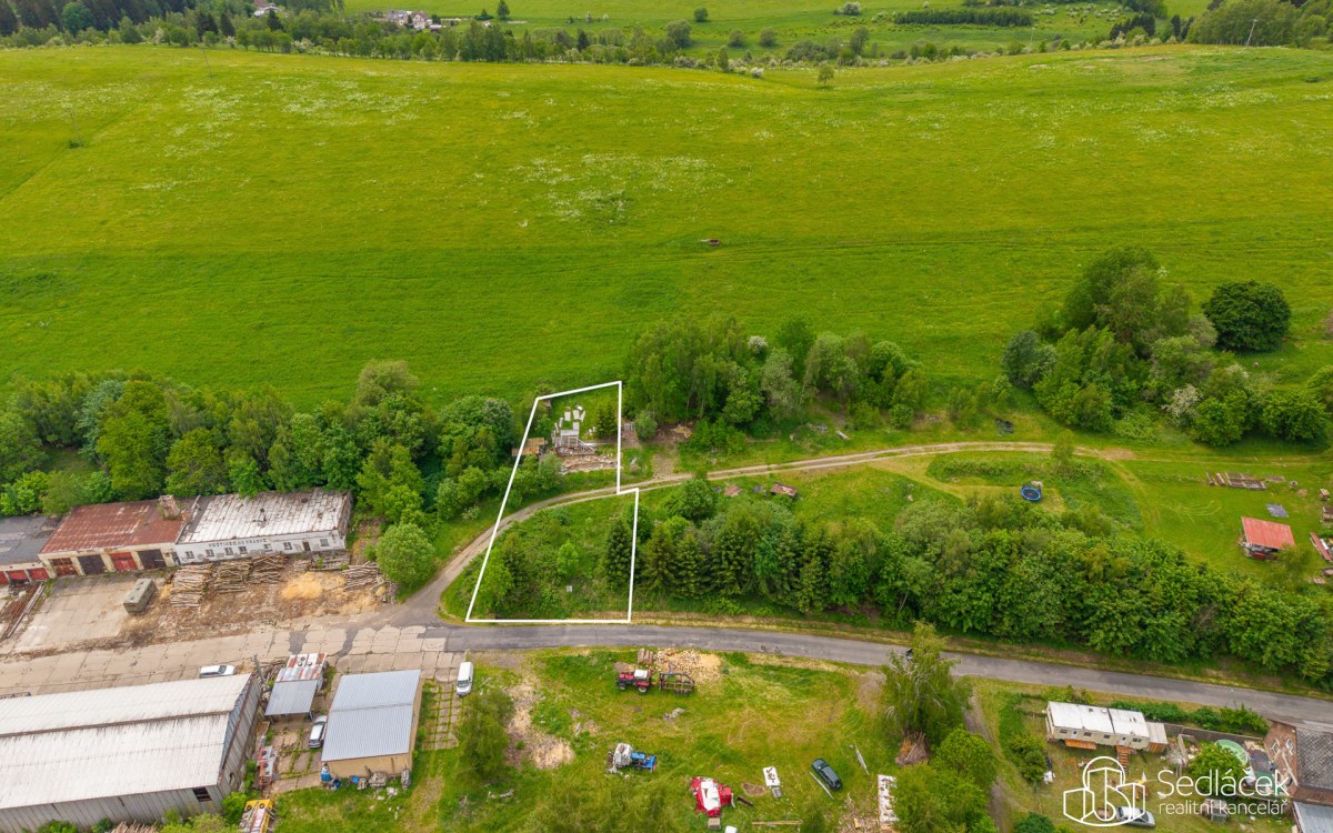 Pozemek 990 m² určený k bydlení,  Krásná u Kraslic – fotografie 1