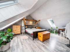 Krajní řadový rodinný dům se zahradou, garáží  – Březová u Sokolova – fotografie 14