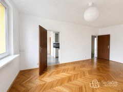 Pronájem slunného bytu 2+1, Chodov u Karlových Varů – fotografie 6