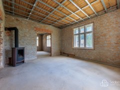 Rodinný dům se započatou rekonstrukcí a pozemkem 1 183 m², Lipová – Doubrava. – fotografie 8