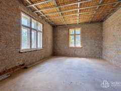 Rodinný dům se započatou rekonstrukcí a pozemkem 1 183 m², Lipová – Doubrava. – fotografie 3