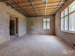 Rodinný dům se započatou rekonstrukcí a pozemkem 1 183 m², Lipová – Doubrava. – fotografie 9