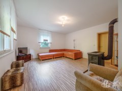 RD po kompletní rekonstrukci v Oloví se zahradou 2 218 m2 . – fotografie 7