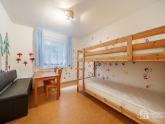 RD po kompletní rekonstrukci v Oloví se zahradou 2 218 m2 . – fotografie 13