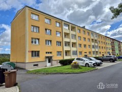 Prodej bytu 1+1 39 m², Nová Role, ul. Husova – fotografie 1