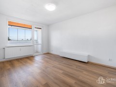 Pronájem bytu 3+1 po kompletní rekonstrukci se zasklenou lodžií, Sokolov – fotografie 2