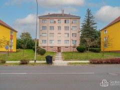 Byt 2+1 v Sokolově, ul. Boženy Němcové po kompletní rekonstrukci – fotografie 1
